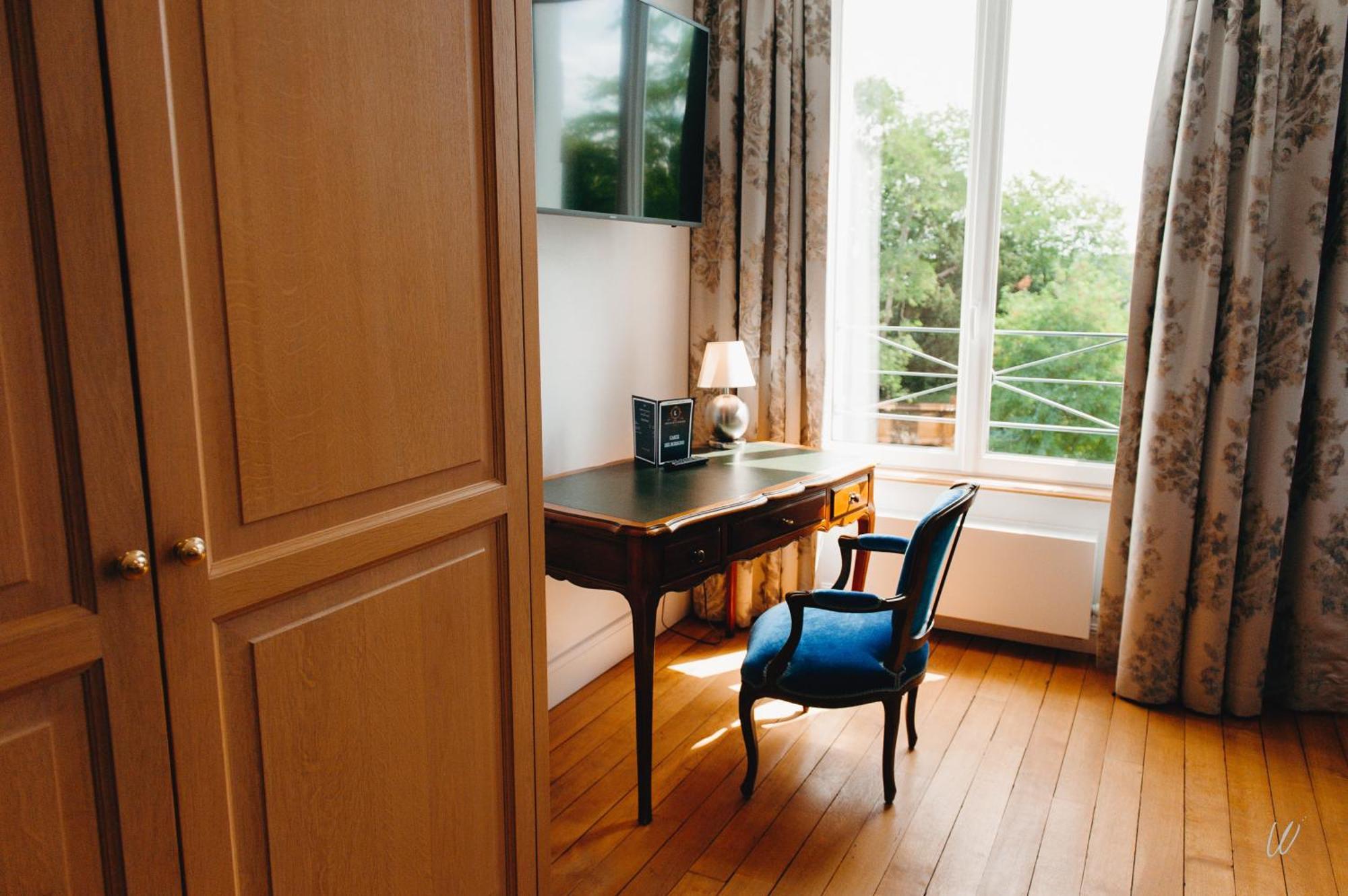 Hôtel Château de la Marlière Fourmies Esterno foto
